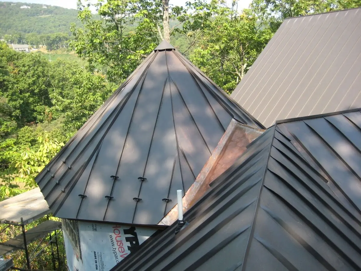 Professional Roof Tarp Installation by Craftsman Roofing in Grouse Hollow Estates